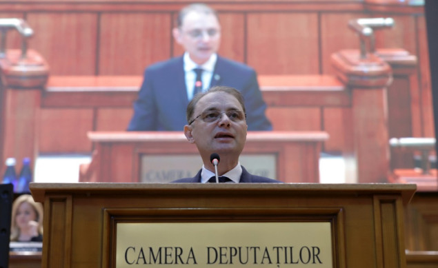 Diplomat Luca Niculescu potvrđen za novog premijera Rumunije