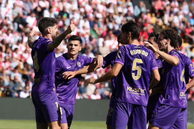 Elche slavio u Madridu: Rayo Vallecano promašio penal u porazu od 3:0 Elche slavio u Madridu: Rayo Vallecano promašio penal u porazu od 3:0