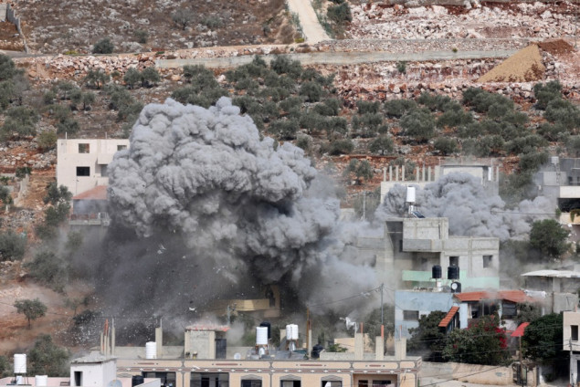 Izrael srušio domove napadača u Hebronu: Više od 3.000 Palestinaca prisiljeno napustiti svoje domove Izrael srušio domove napadača u Hebronu: Više od 3.000 Palestinaca prisiljeno napustiti svoje domove
