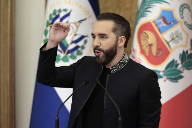 Bukele dobio Trumpovo odobrenje za slanje hiljada vojnika na Haiti u borbu protiv bandi Bukele dobio Trumpovo odobrenje za slanje hiljada vojnika na Haiti u borbu protiv bandi