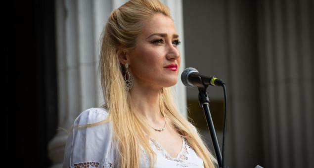 Pozorište na kućnoj adresi: Recital "Glumci govore sevdah"