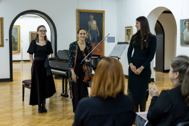 Međunarodna galerija portreta Tuzla: Koncert i izložba u dijalogu