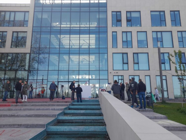 U Beogradu blokada RTS, protesti u Kraljevu, obraća se Vučić