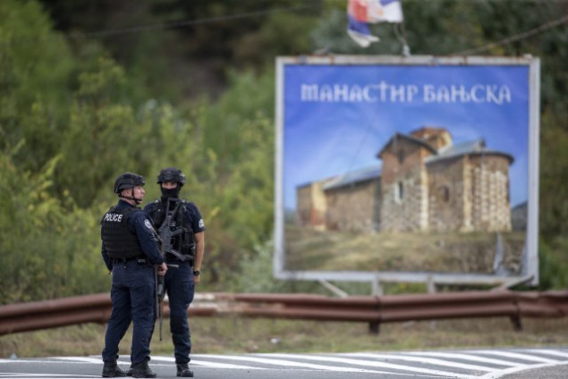 Saopštenje Eparhije: Naoružana lica napustila manastir Banjska, situacija trenutno mirna
