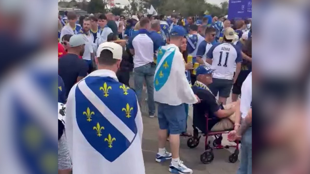 Sve je u znaku Zmajeva: Bh. navijači okupljaju se ispred stadiona u Los Angelesu