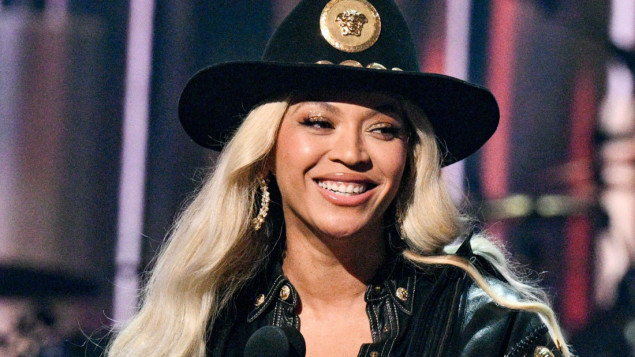 Beyoncé će nastupiti u poluvremenu NFL-ove utakmice na Božić