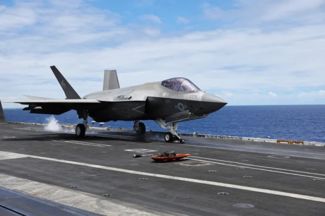 Američki borbeni avion F-35 srušio se u Kaliforniji, pilot se katapultirao