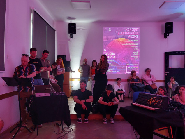 Šesta zvučna izložba i koncert žive elektroničke muzike upriličeni na Muzičkoj akademiji UNSA