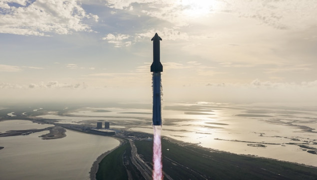 SpaceX-ova raketa Starship kompletirala deseti probni let s kontroliranim spuštanjem