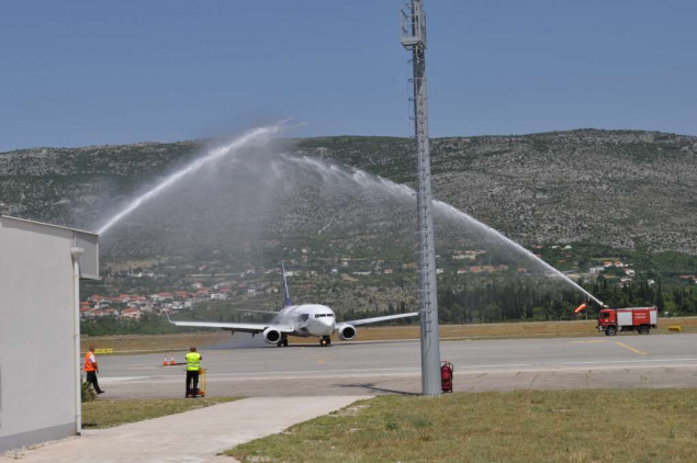 Uspostavljen zračni most između Mostara i Poljske