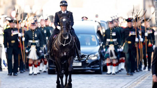 Sahranu kraljice obezbjeđuje 10.000 policajaca