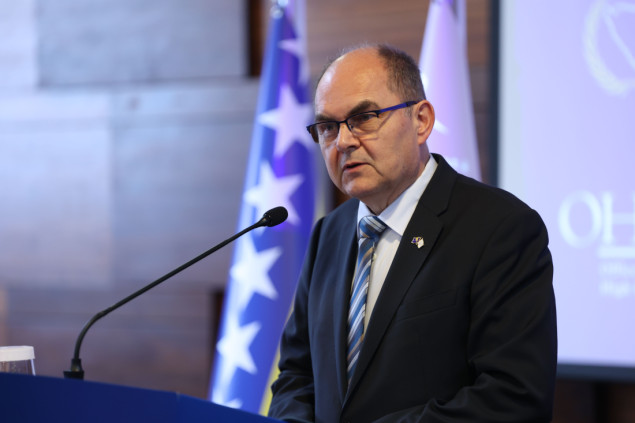 IGK pita: Jesu li Schmdtove izjave o federalizaciji po mjeri HDZ-a njegov lični stav ili stav PIC-a?