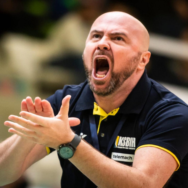 Vedran Bosnić zahvalio navijačima, bh. javnosti i igračima: Podrškom ste mi olakšali jučerašnji dan