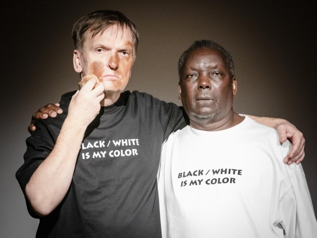 Sinoć je u Tuzli odigrana predstava „Black/Whiteis my color”