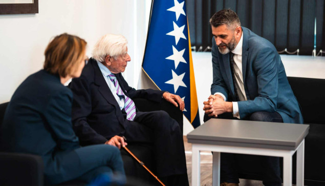 Christian Schwarz-Schilling u Memorijalnom centru Srebrenica