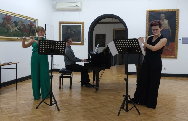 Banjalučki ansambl "Flutete " oduševio tuzlansku publiku
