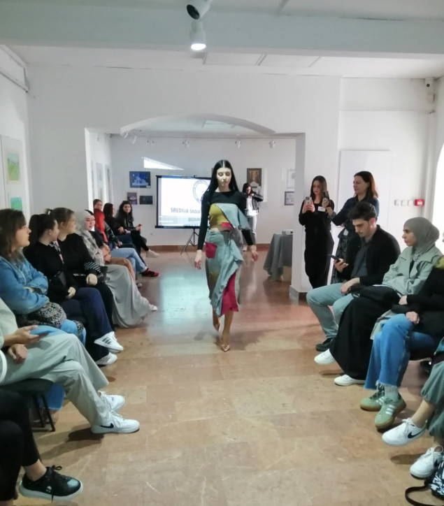 Muzej književnosti: Modna revija učenika Srednje škole za tekstil, kožu i dizajn Sarajevo