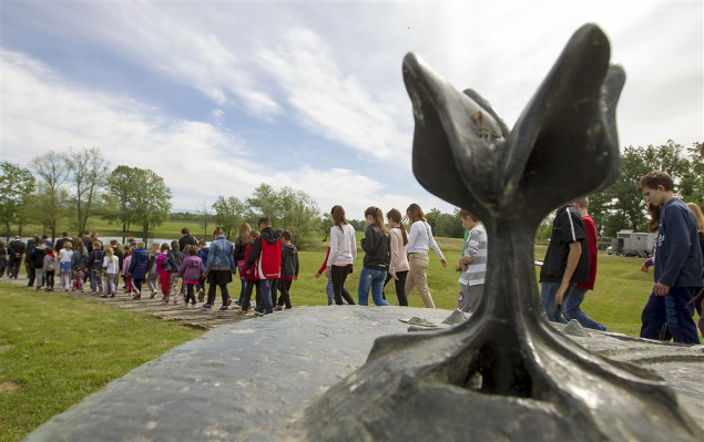 Nakon više godina, na komemoraciji u Jasenovcu predstavnici žrtava i hrvatski državni vrh