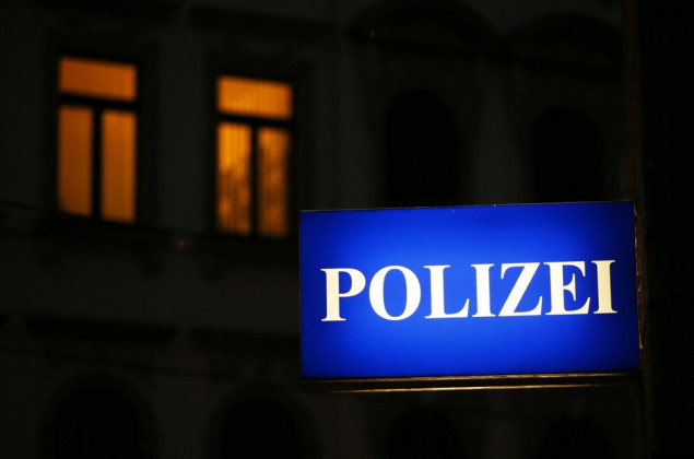 Njemačka policija pretresla kuće neonacističke grupe u Bremenu, zaplijenila oružje