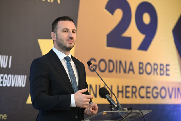 Stranka za BiH pozvala zastupnike Trojke da ne podrže odluke koje štete državi