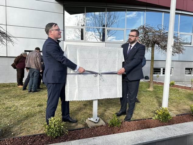 U Srebreniku se nalazi Stara trta, najstarija vinova loza upisana u Guinnessovu knjigu rekorda