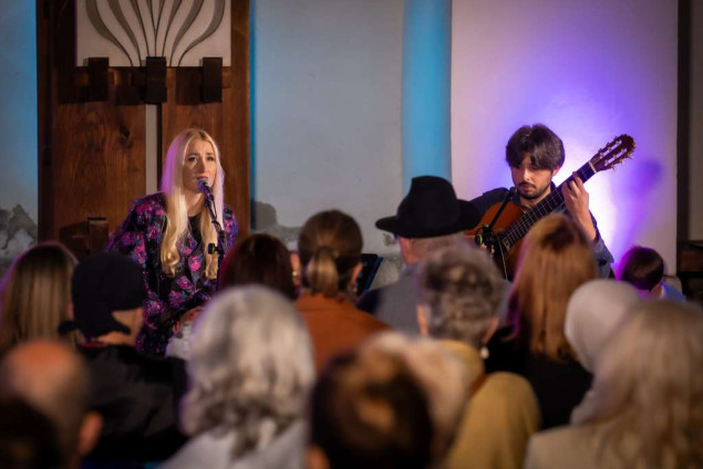 Koncert 'World Sevdah Reconnected' publici u Sarajevu donio autentičnu interpretaciju sevdalinki