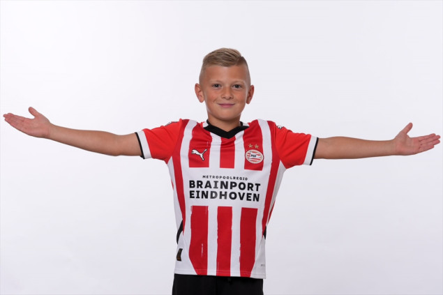 Ziyad Sulejmanović sa svega sedam godina potpisao za PSV, san mu je zaigrati za reprezentaciju BiH