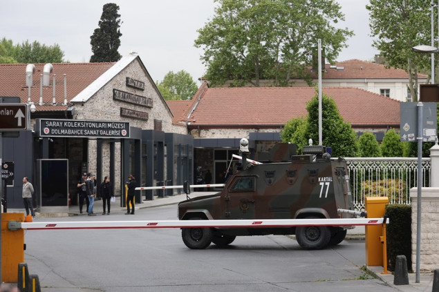 Počeli pregovori, Rusi tražili jedan na jedan