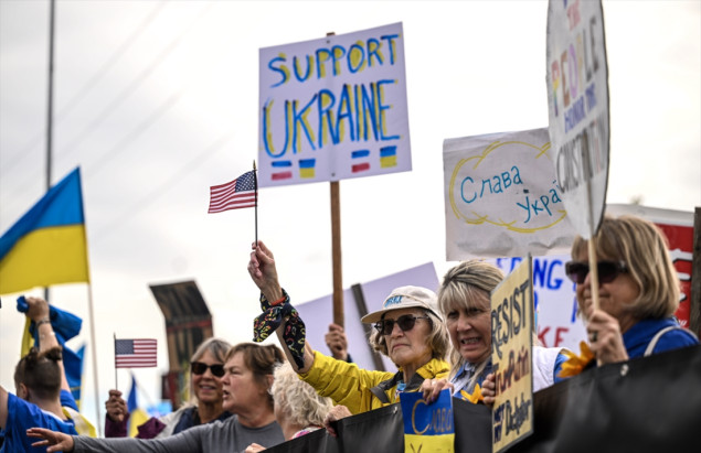 Proukrajinske demonstracije na Aljasci uoči sastanka Trumpa i Putina