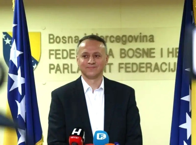 Almedin Aliefendić istupio iz SDA, tvrdi - u stranci vlada jednoumlje