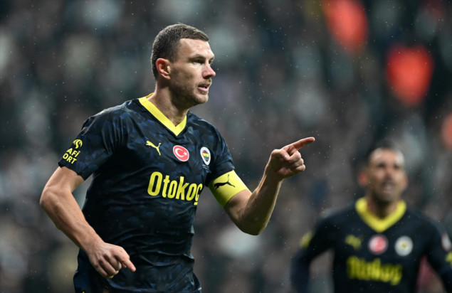 Fenerbahce slavio u derbiju protiv Besiktasa, pogodio Džeko