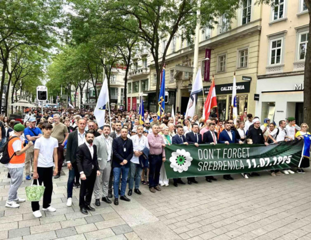 Više od 2.000 ljudi na skupu u Beču za žrtve genocida u Srebrenici