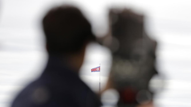 Južna Koreja ispalila hice upozorenja nakon što je sjevernokorejski brod prešao granicu