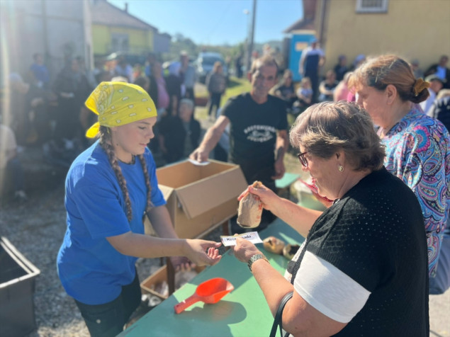 Tradicija Cazinske krajine: Održana Kestenijada u Pećigradu