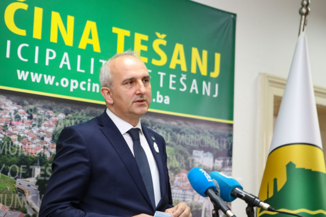 Huskić: Spremni smo dokupiti i privatno zemljište za gradnju Kantonalne bolnice u Tešnju