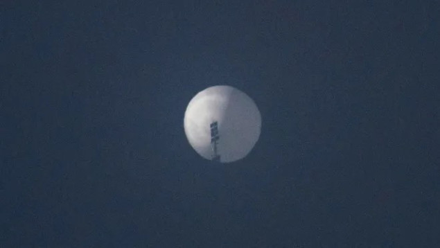Američka vojska istražuje neidentifikovani balon kod obale Aljaske