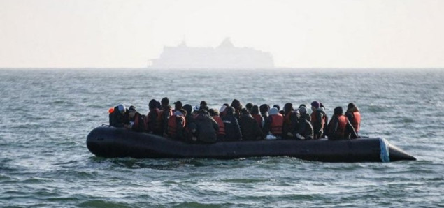 Pet afričkih migranata poginulo, 28 nestalo nakon potonuća njihove brodice