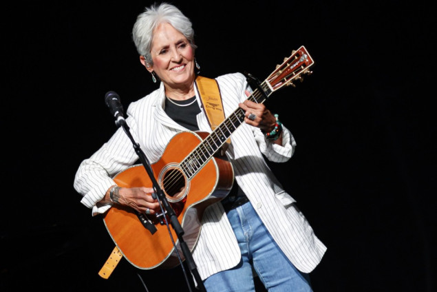 'Njihove glave u sosu od brusnica' - Joan Baez i nova pjesma inspirisana Trumpom