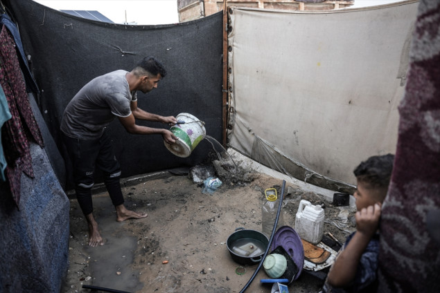 Pojas Gaze: Palestinci se bore s kišom i hladnim vremenom u Khan Yunisu