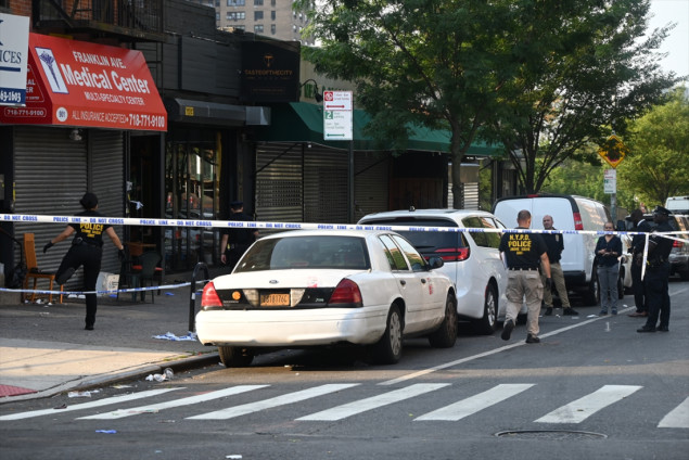 Najmanje troje ubijenih, osmero povrijeđenih u masovnoj pucnjavi u New Yorku