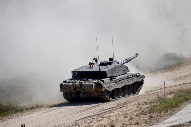 Sunak poručio Zelenskom: Britanija će poslati tenkove u Ukrajinu