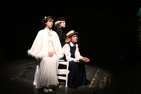 Zbog povrede glumice u Zenici otkazana predstava "Tri sestre"