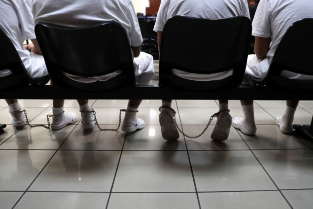 El Salvador izriče stotine godina zatvorskih kazni članovima MS-13: Jedan osuđenik dobio više od 1.300 godina