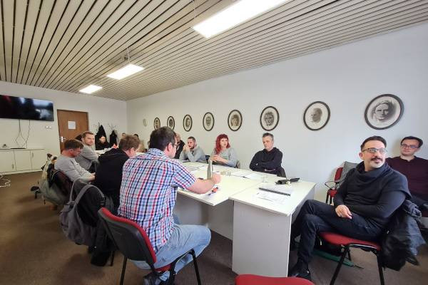 "Što je muškarac bez brkova" – nova predstava Bosanskog narodnog pozorišta Zenica