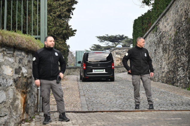 Ruska delegacija stigla u rezidenciju Generalnog konzulata SAD-a u Istanbulu
