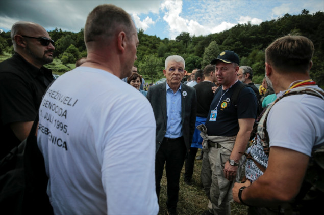 Džaferović se pridružio učesnicima ”Marša mira”