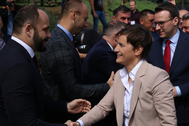 Brnabić na Kosovu: Šaljem poruku mira i tolerancije, ali tražimo Zajednicu srpskih opština