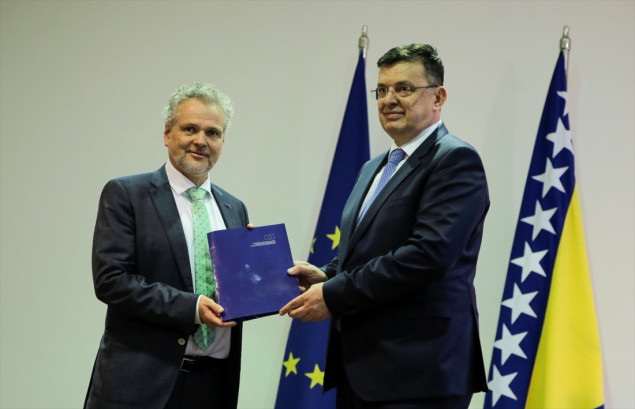 Sattler predao izvještaj i preporuku EK Tegeltiji: Građani su ovo zaslužili