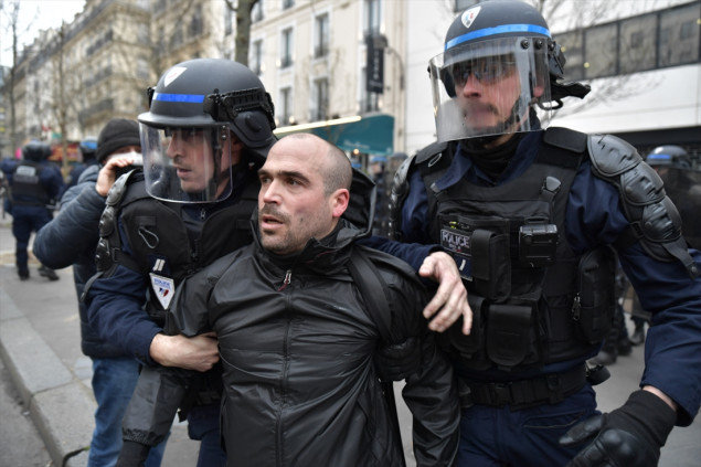 Sukobi demonstranata i policije u Francuskoj