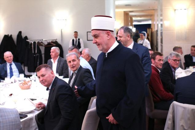 Iftar s reisom Kavazovićem: Privrednici su jedan od najvažnijih stubova države